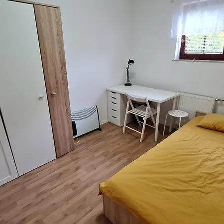 Apartma Pri Babici 公寓 *