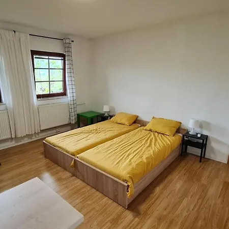Apartma Pri Babici Apartamento *